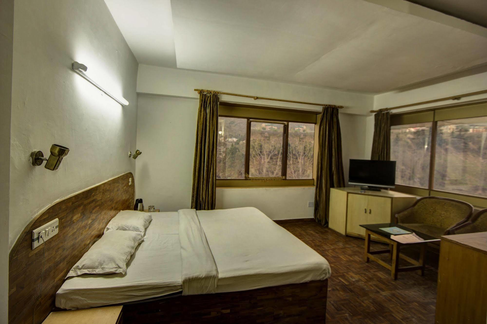 Kalinga Grand Hotel Manāli Exteriér fotografie